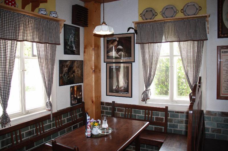Rodinny Penzion Drevenka-Kulturni Pamatka Bozkovska Buitenkant foto